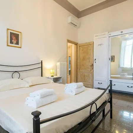 Santa Maria Novella 4 Bedrooms By Mmega Appartement Florence