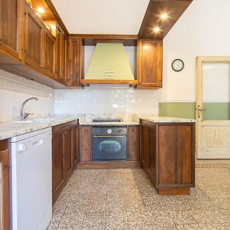 Santa Maria Novella 4 Bedrooms By Mmega Apartman