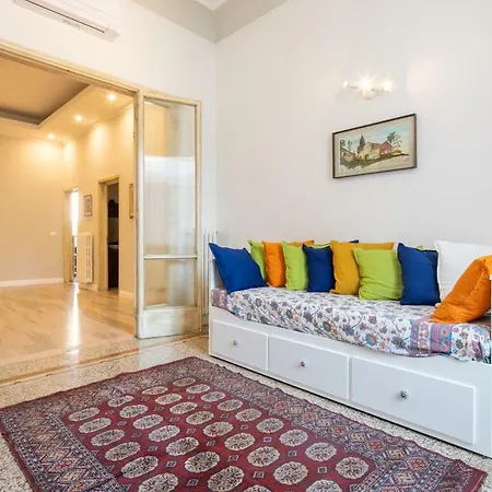 Apartman Santa Maria Novella 4 Bedrooms By Mmega Firenze