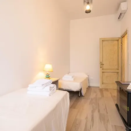 Santa Maria Novella 4 Bedrooms By Mmega * Firenze